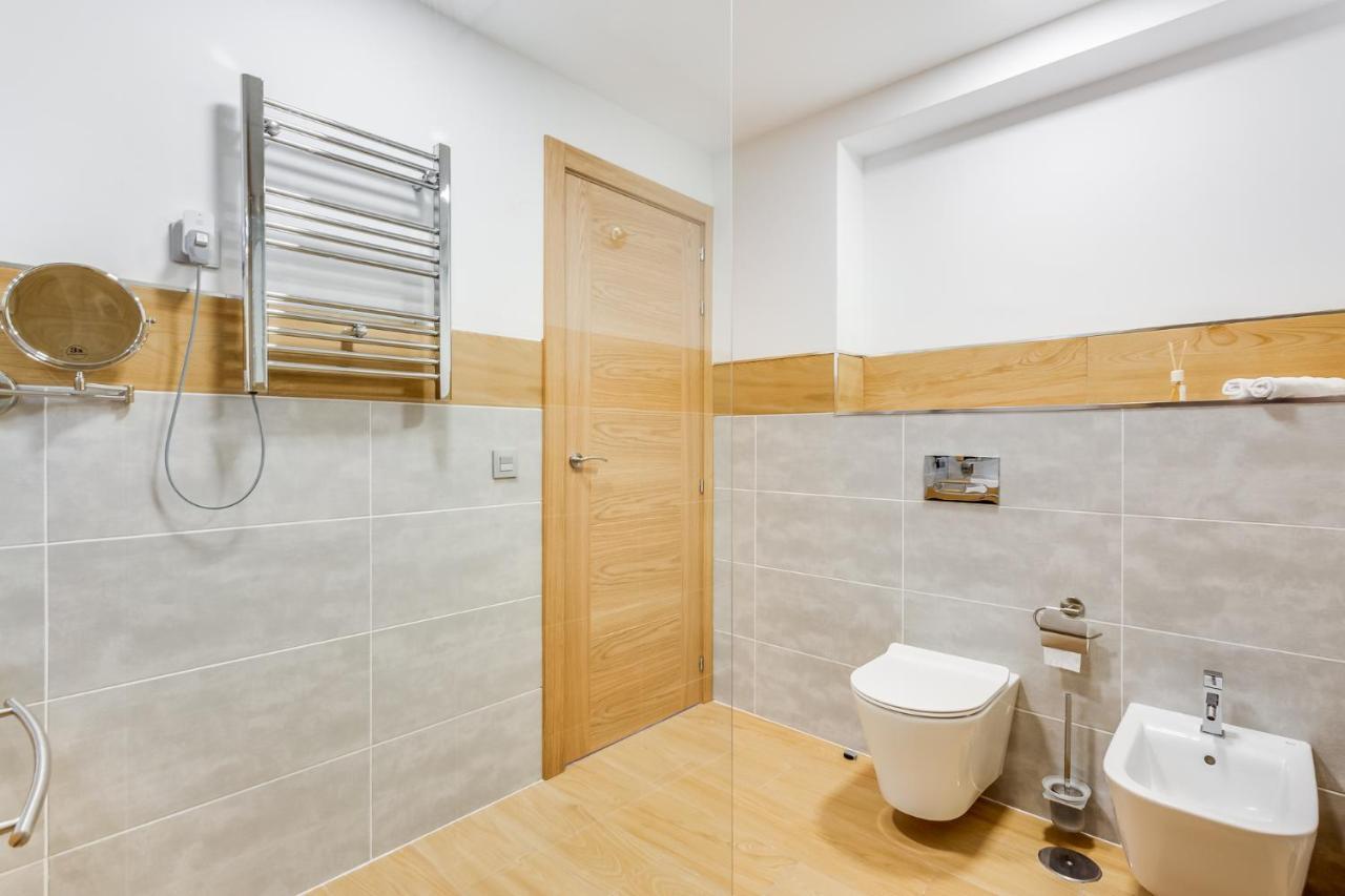 New 1 Bedroom Apartement On The Sea In Marbella. Luaran gambar